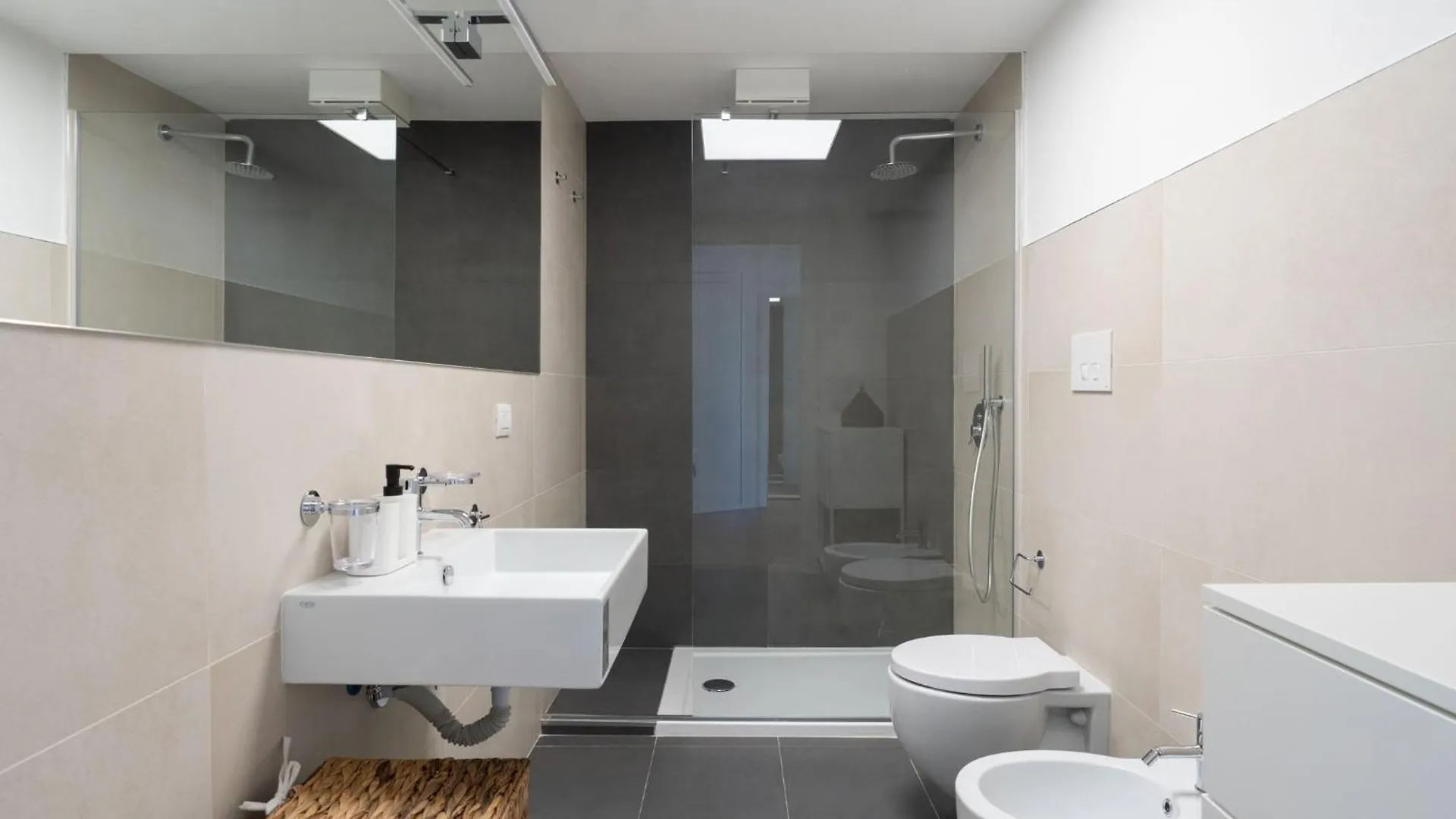 Terra Cielo Apartment Bari Italy